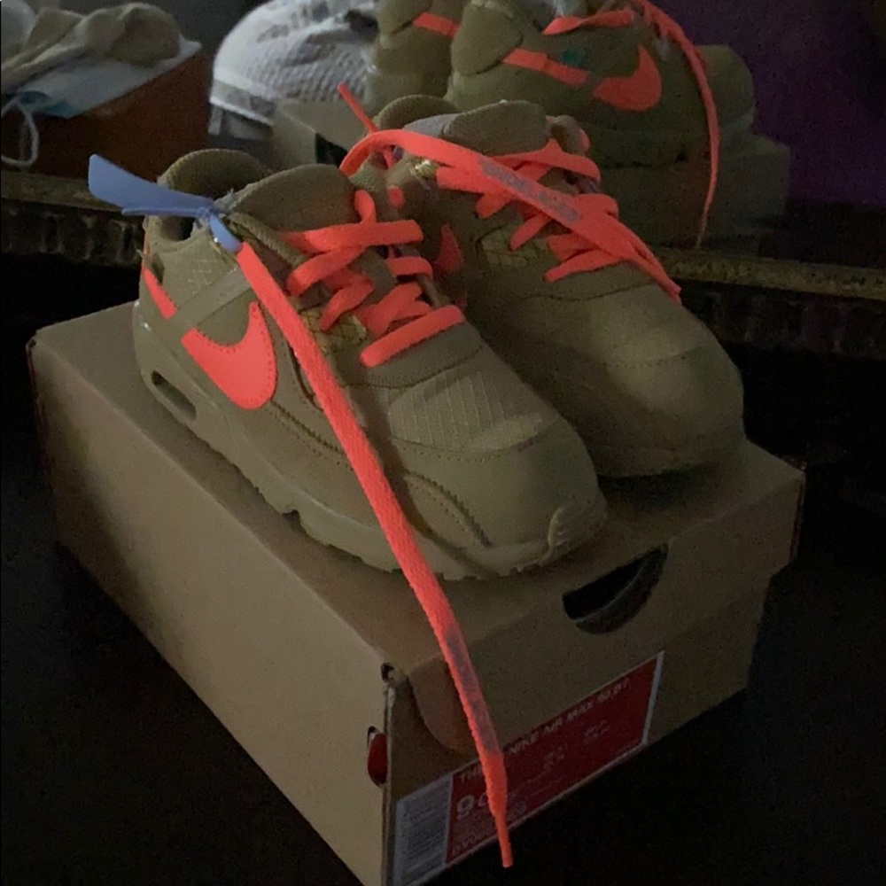 Children’s Nike Max 90 BT size 9c OFF-WHITE - Picture 5 of 5